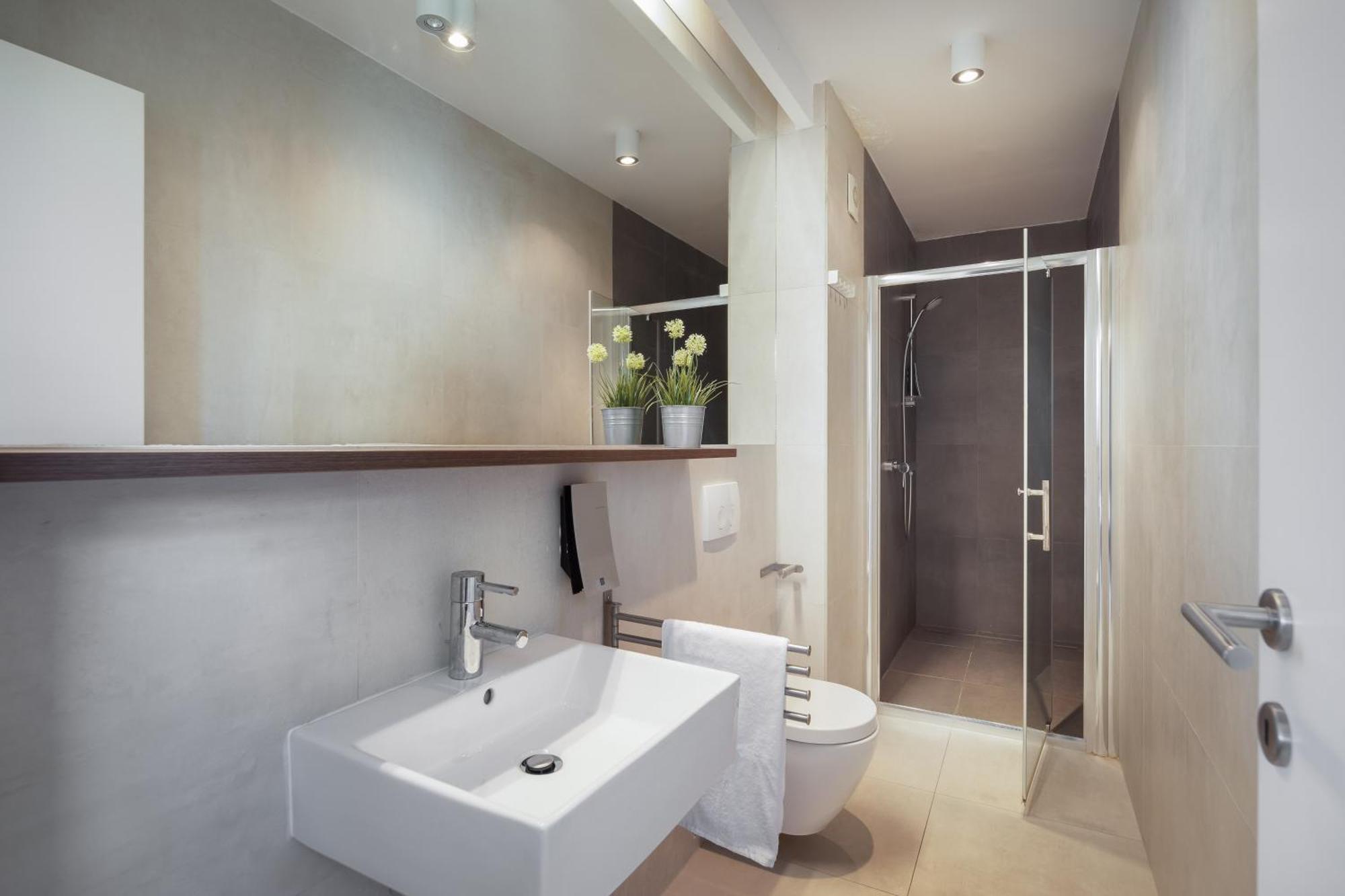 Jolara With Heated Pool Apartment Mimice