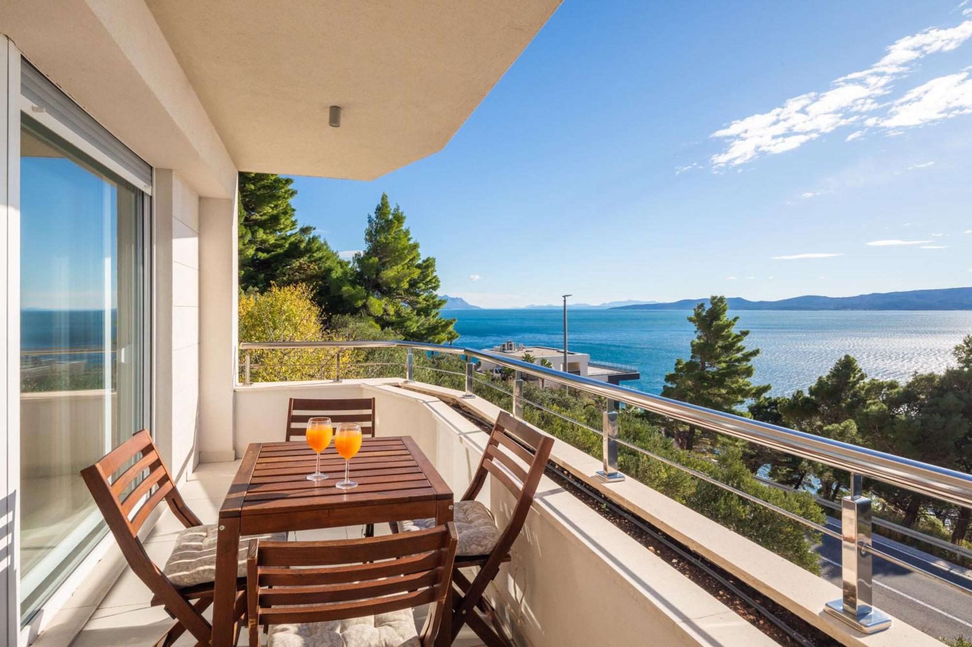 Apartment Jolara With Heated Pool