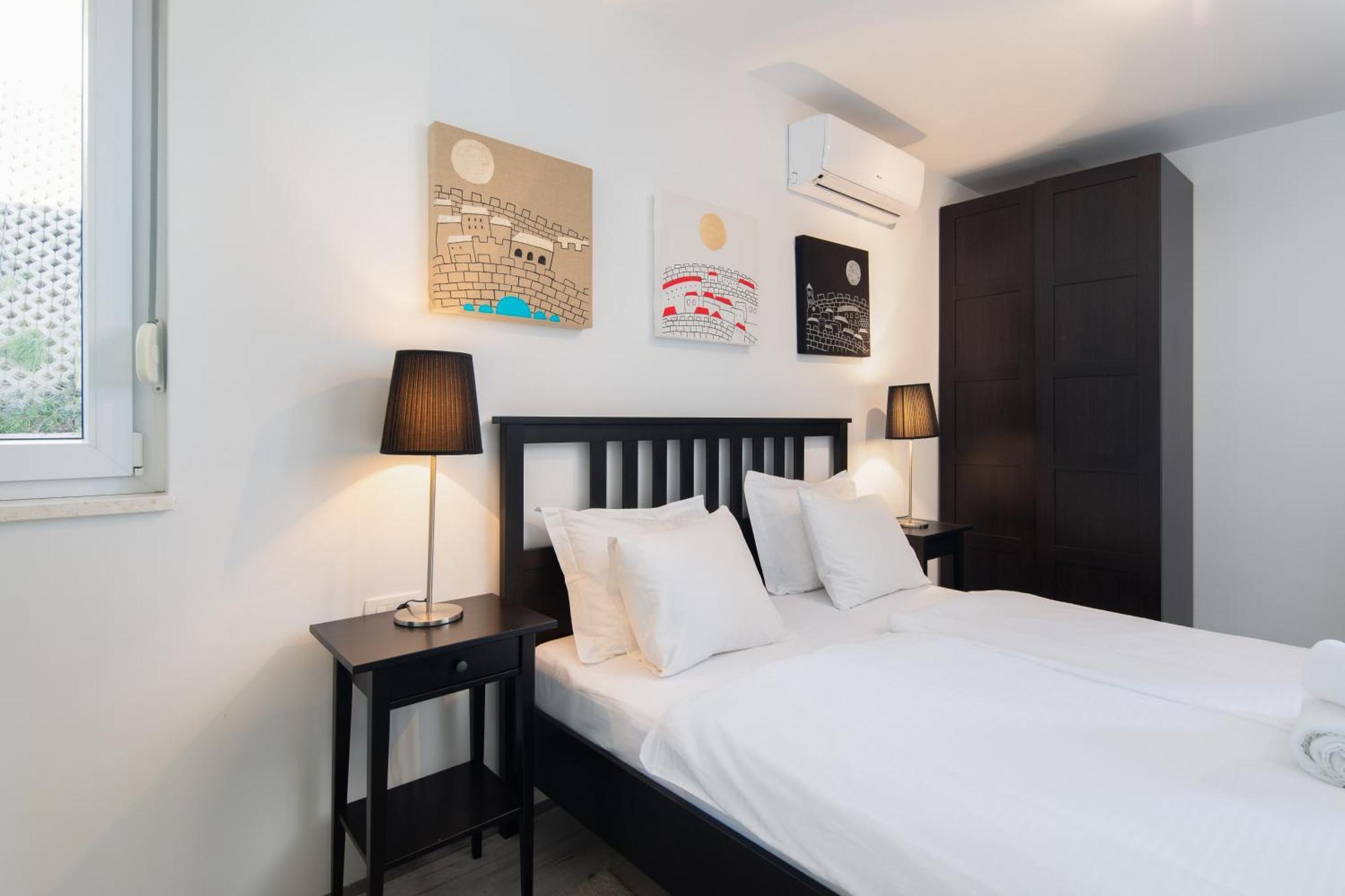 Apartment Jolara With Heated Pool